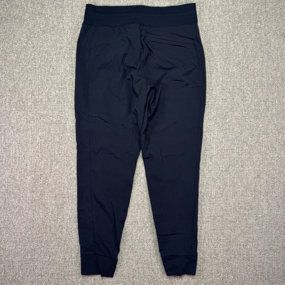 Athleta Trekkie North Jogger Black Hiking Travel Performance Pants Size 4